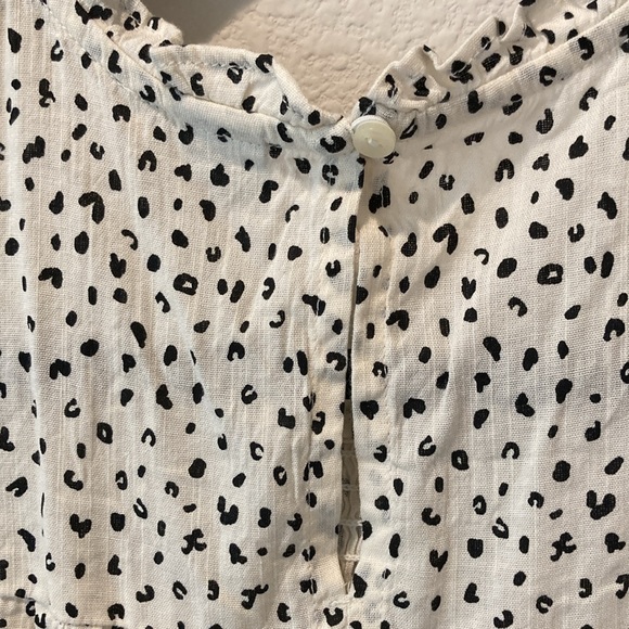 Old Navy Top - Picture 5 of 6